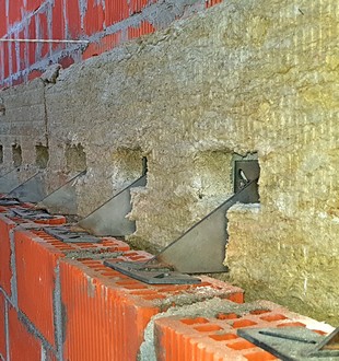 Крепление кроншейна для утепления кирпичной стены Монтаж кронштейна на кирпичной стене